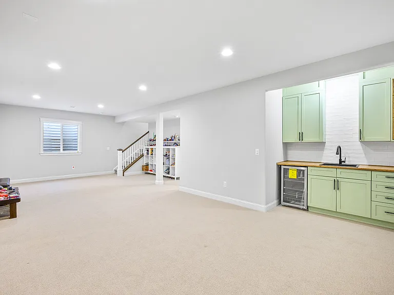 6063 Chester Way — Photo 25