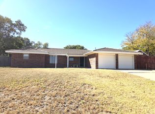 1303 Ebeling Dr, Plainview, TX 79072
