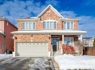 538 Thomas Slee Dr, Kitchener, ON N2P 2Y7