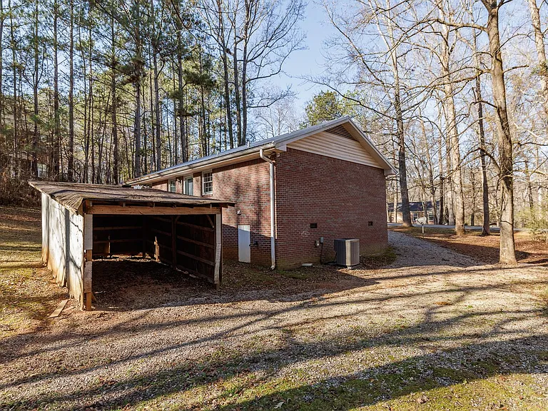 1160 Grayson Ln — Photo 18