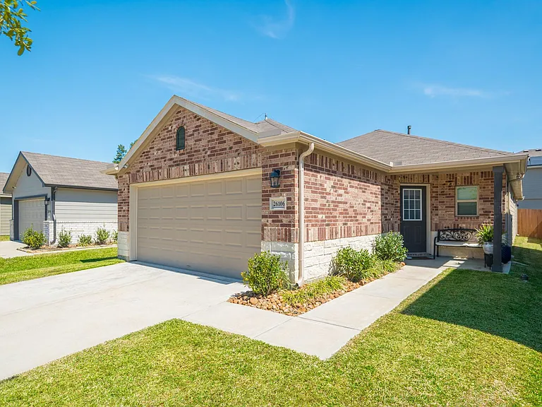 26106 Halwell Manor Ln — Photo 1