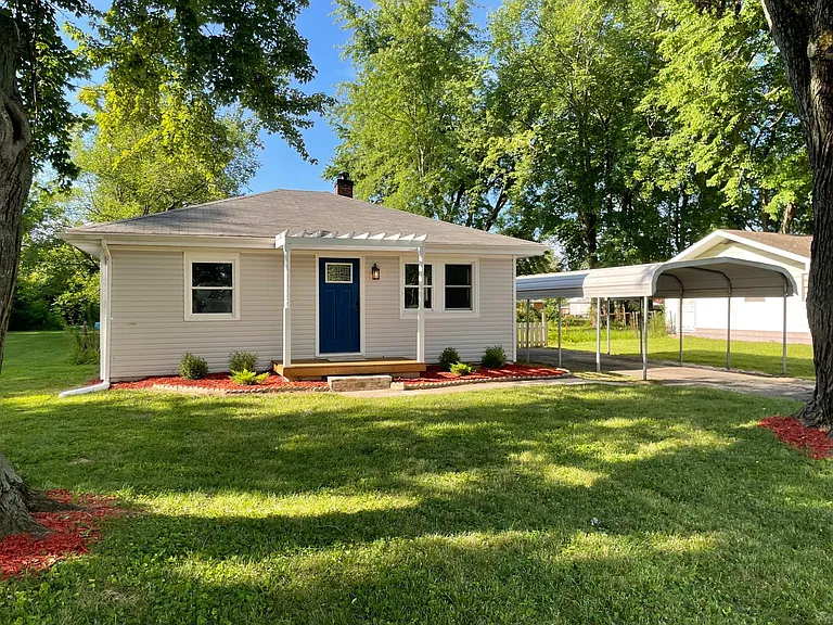 1509 Crozier Ave — Photo 1