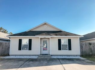 7447 Harvest Village Ct, Navarre, FL 32566