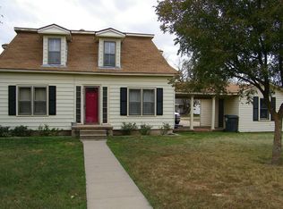 506 S Foley St, Seymour, TX 76380