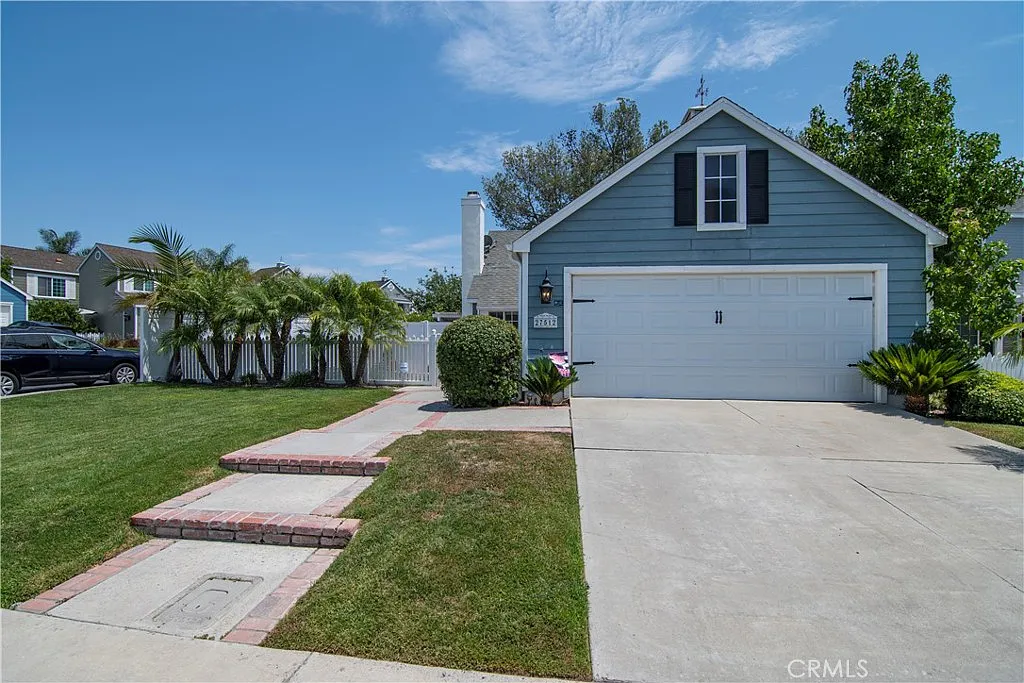 2 bed, 1224 sqft, $4,300 — Photo 2