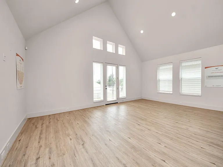 1044 Homer St — Photo 11