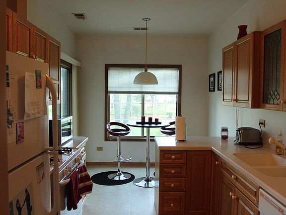 5th image of 1721 Chesapeake Ln