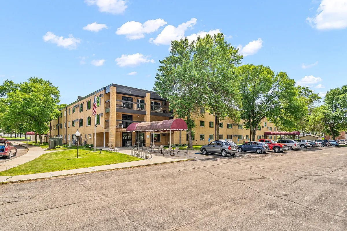 Building Photo - Golden Meadows Apartments
