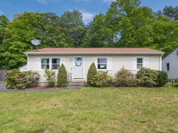 65 Hanson Dr, Springfield, MA 01128