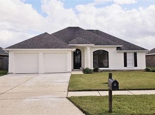 88 Derek Ln, La Place, LA 70068