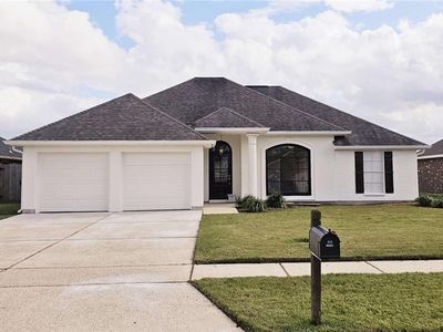 88 Derek Ln, La Place, LA, 70068