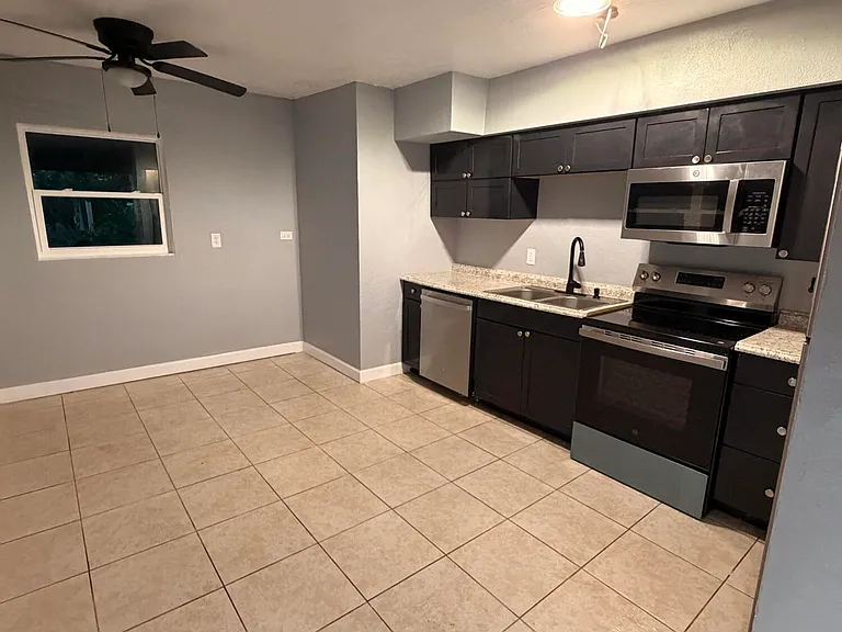 2309 Anna Dr — Photo 6