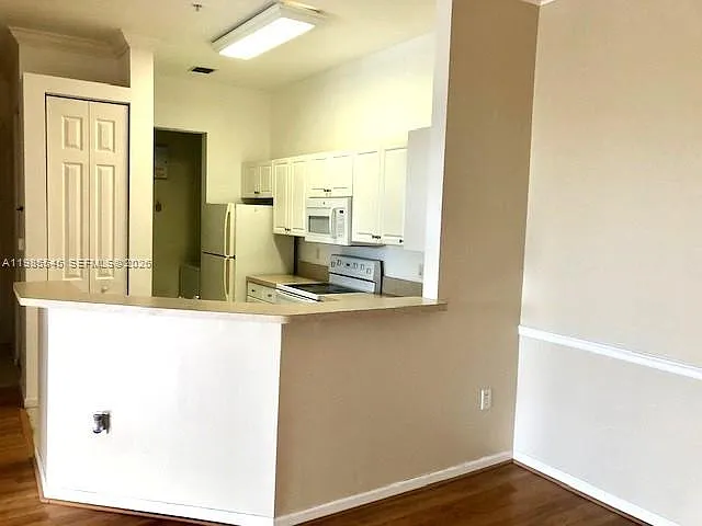 4702 SW 160th Ave #337 — Photo 3