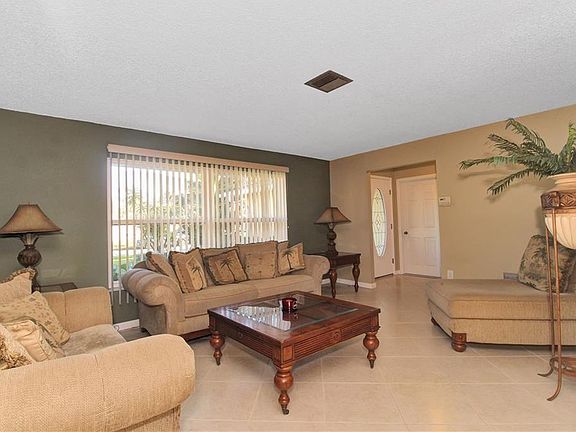 3rd image of 13600 Serena Dr