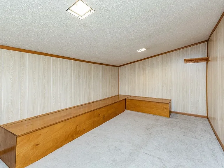 3935 Monta Dr — Photo 22