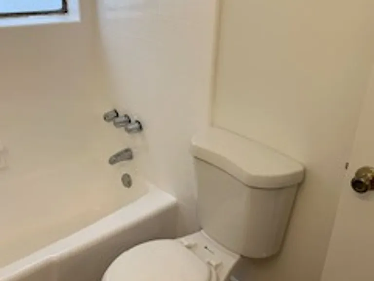 Villa Monica Apts. — Photo 19