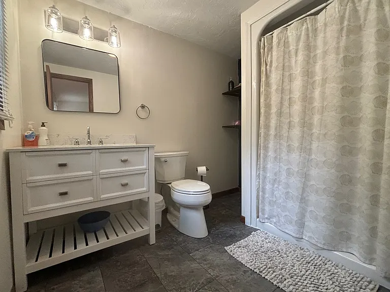 8 Black Point Rd — Photo 33