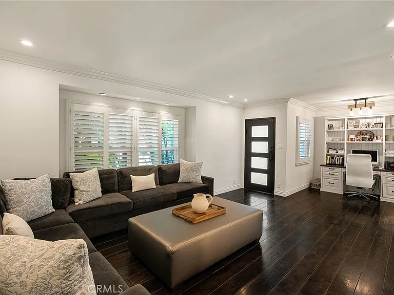 5330 Natick Ave — Photo 9