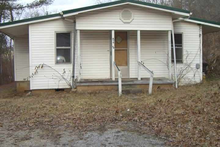 2nd image of 125 Scearce Loop