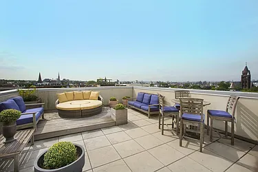 Sold by Space Marketing Shop