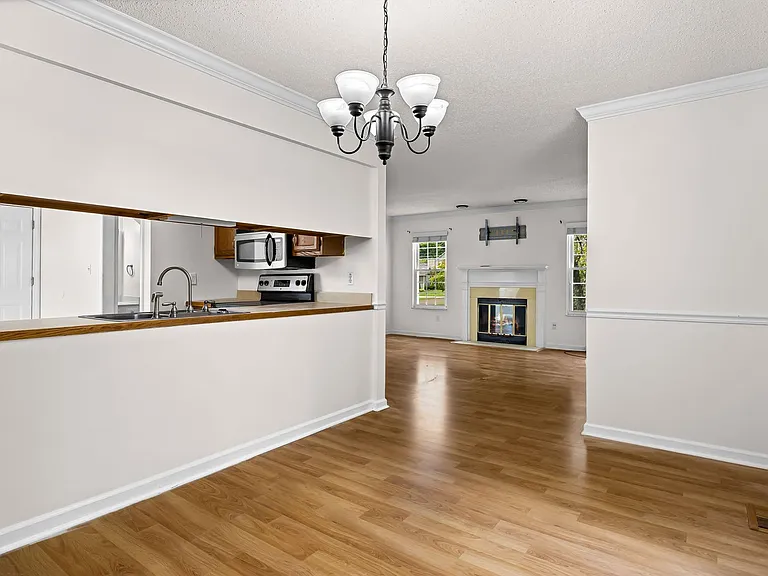 8807 Ryegate Dr — Photo 29