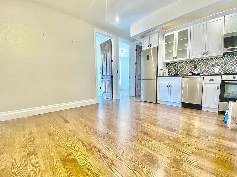 83 Stockholm St #3B — Photo 10