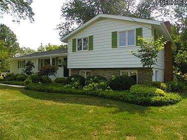 1st image of 670 Shaker Dr