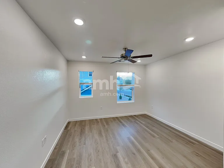 26153 E Calhoun Cir — Photo 9