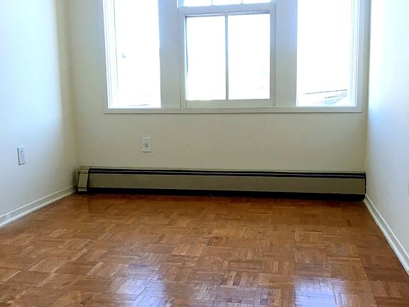 5th image of 1 Brighton 10th Ter APT 3
