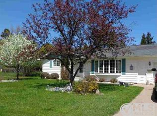 1310 W B St, Iron Mountain, MI 49801