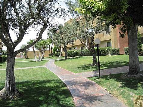 4th image of 32200 Cathedral Canyon Dr APT 14
