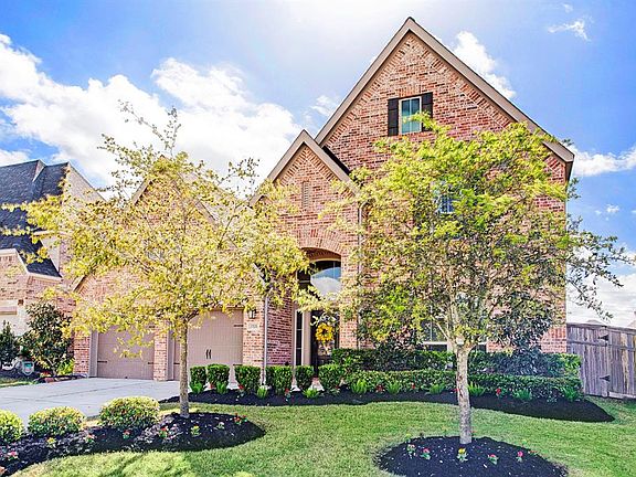 2nd image of 27535 Kingsland Place Ln