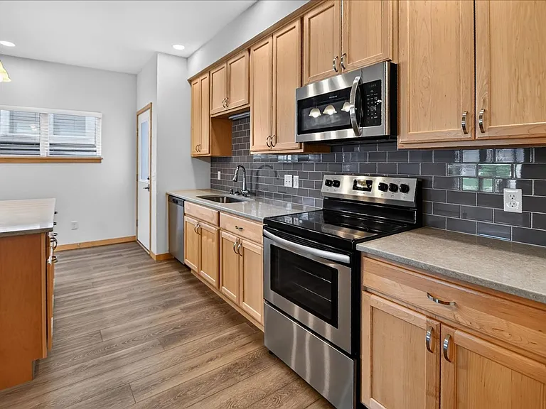 5144 Argus Ln — Photo 9