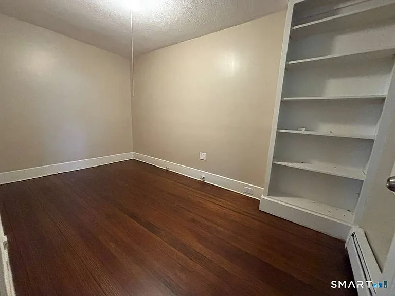 7 Seminary Rd — Photo 14