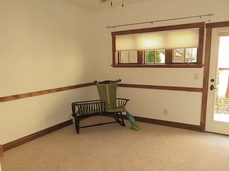 410 Jenkins Ranch Rd — Photo 11