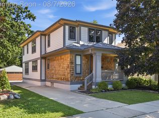 705 E Farnum Ave, Royal Oak, MI 48067