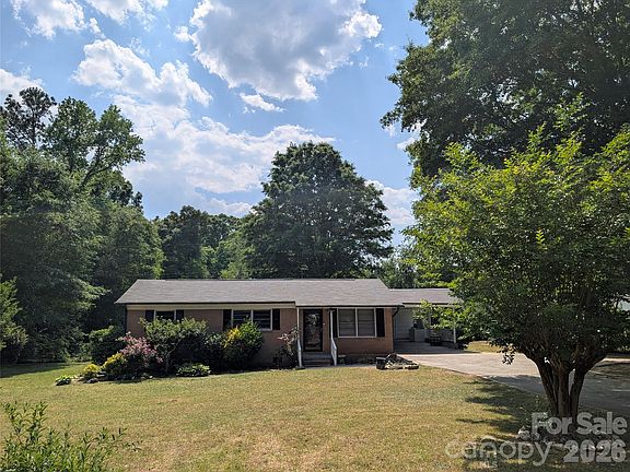 2nd image of 2644 Quiet Acres Rd