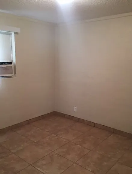 2139 W Glenrosa Ave #2 — Photo 7
