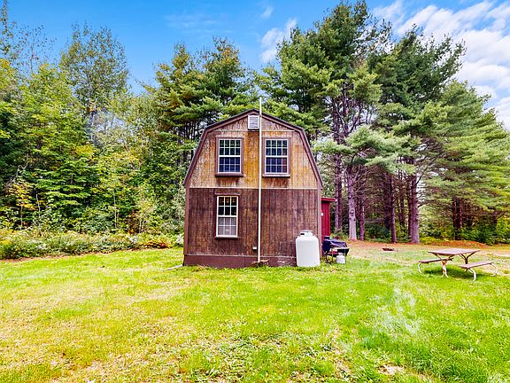 3rd image of 230 Vienna Road