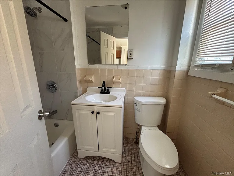 16 Mansion St — Photo 18