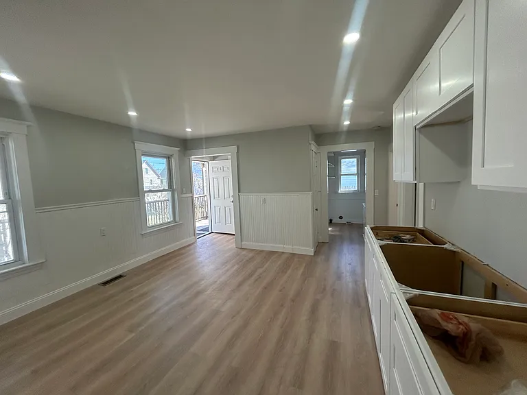 194-196 South St #1 — Photo 17