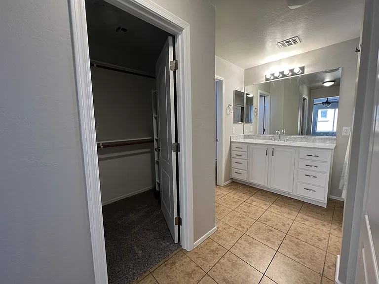 Primary bath