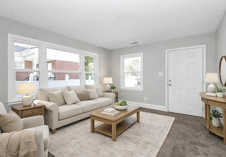 3503 Meredith Ave — Photo 1