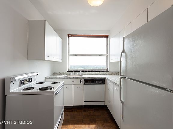 5th image of 5532 S Shore Dr APT 21F