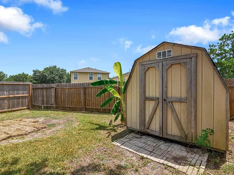 6507 Bluestone Springs Ln — Photo 17