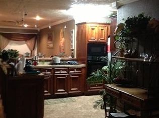116 34th St, Nederland, TX 77627