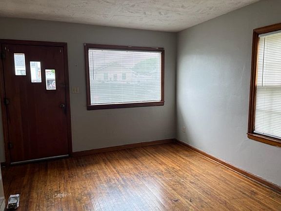 4th image of 417 S Silber Ave