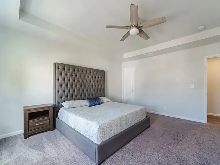 2623 Hedgeway Cir — Photo 9