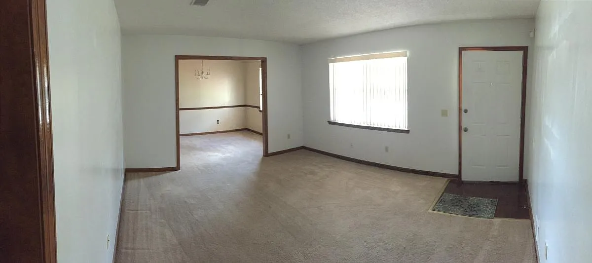 3 bed, 1700 sqft, $1,850 — Photo 2