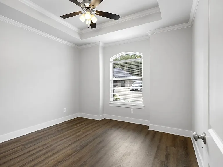2151 E Grande Blvd — Photo 27